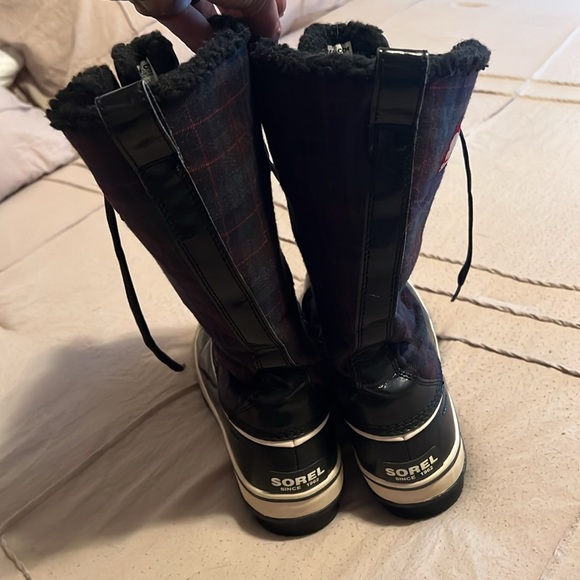 Sorel Boots size 8 - Picture 3 of 5